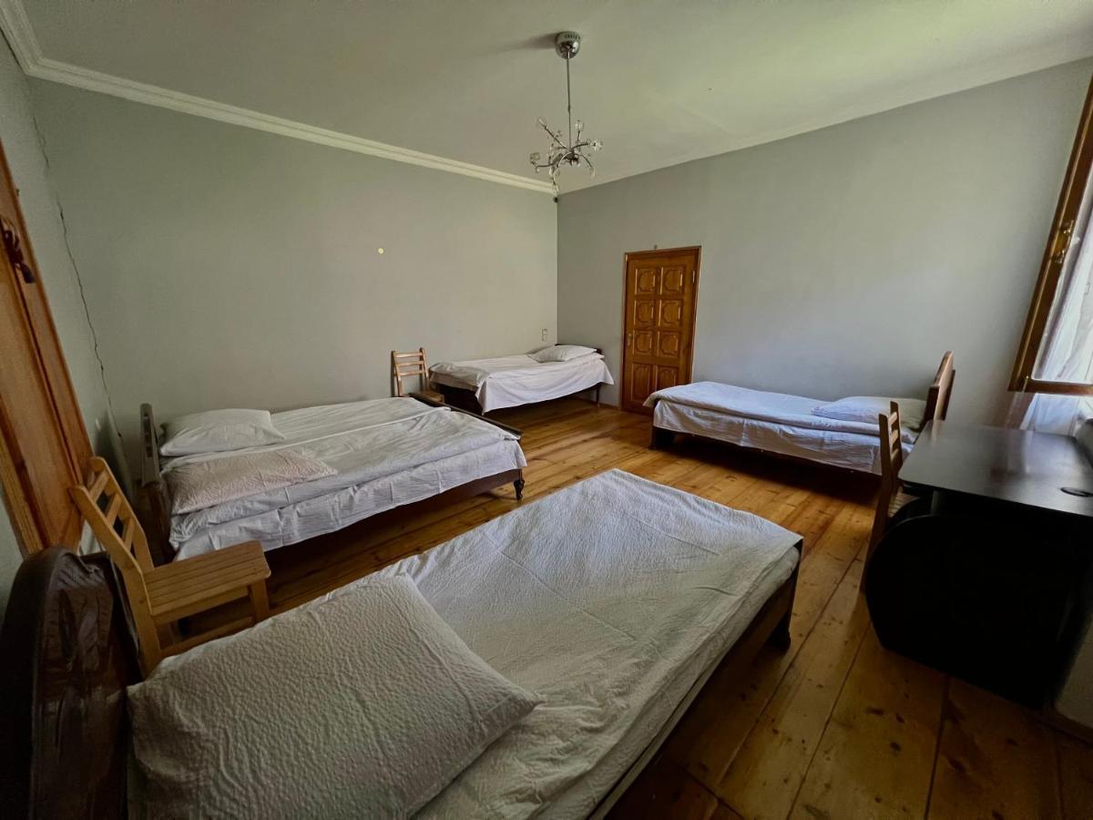 Guesthouse Kostava 72 Kazbegi Exterior foto
